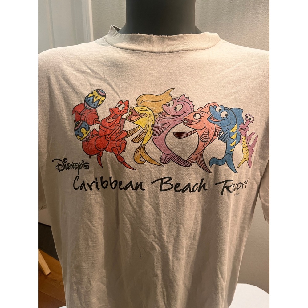 Disney T-Shirt Unisex XL Cream Vintage 90s Caribbean Beach Resort single stitch